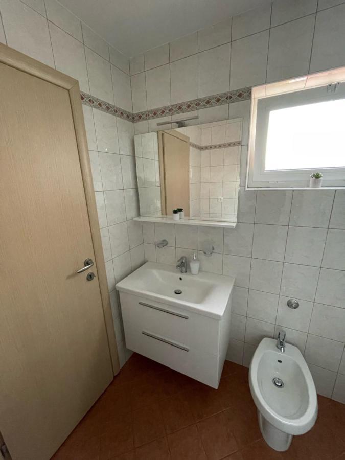 Apartments Elvira คิร์ก ภายนอก รูปภาพ
