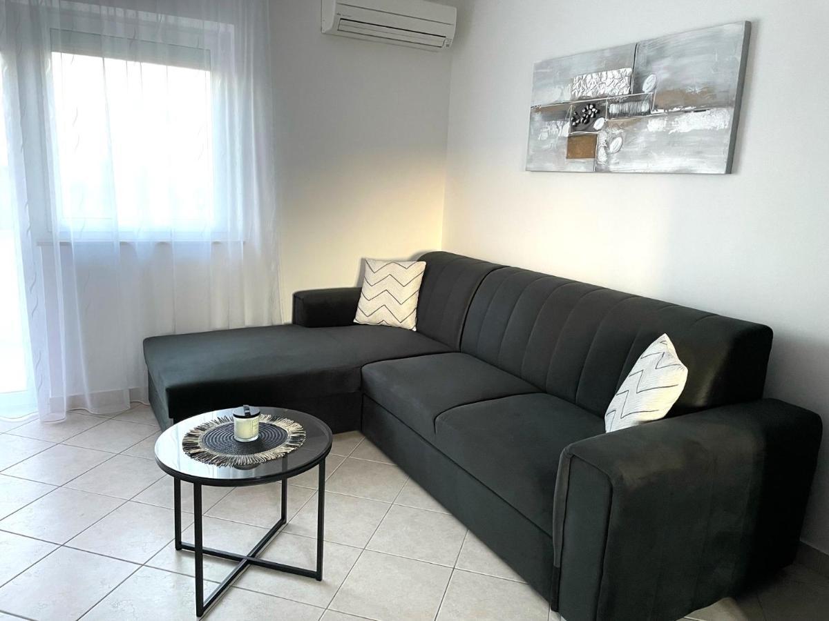 Apartments Elvira คิร์ก ภายนอก รูปภาพ