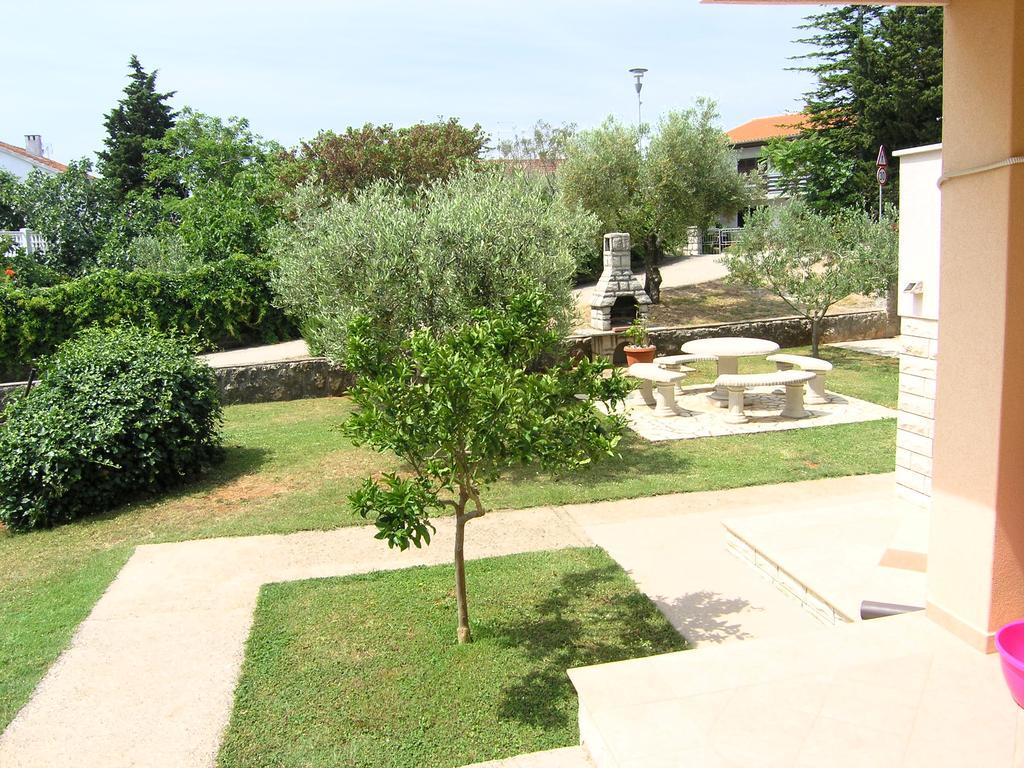 Apartments Elvira คิร์ก ภายนอก รูปภาพ