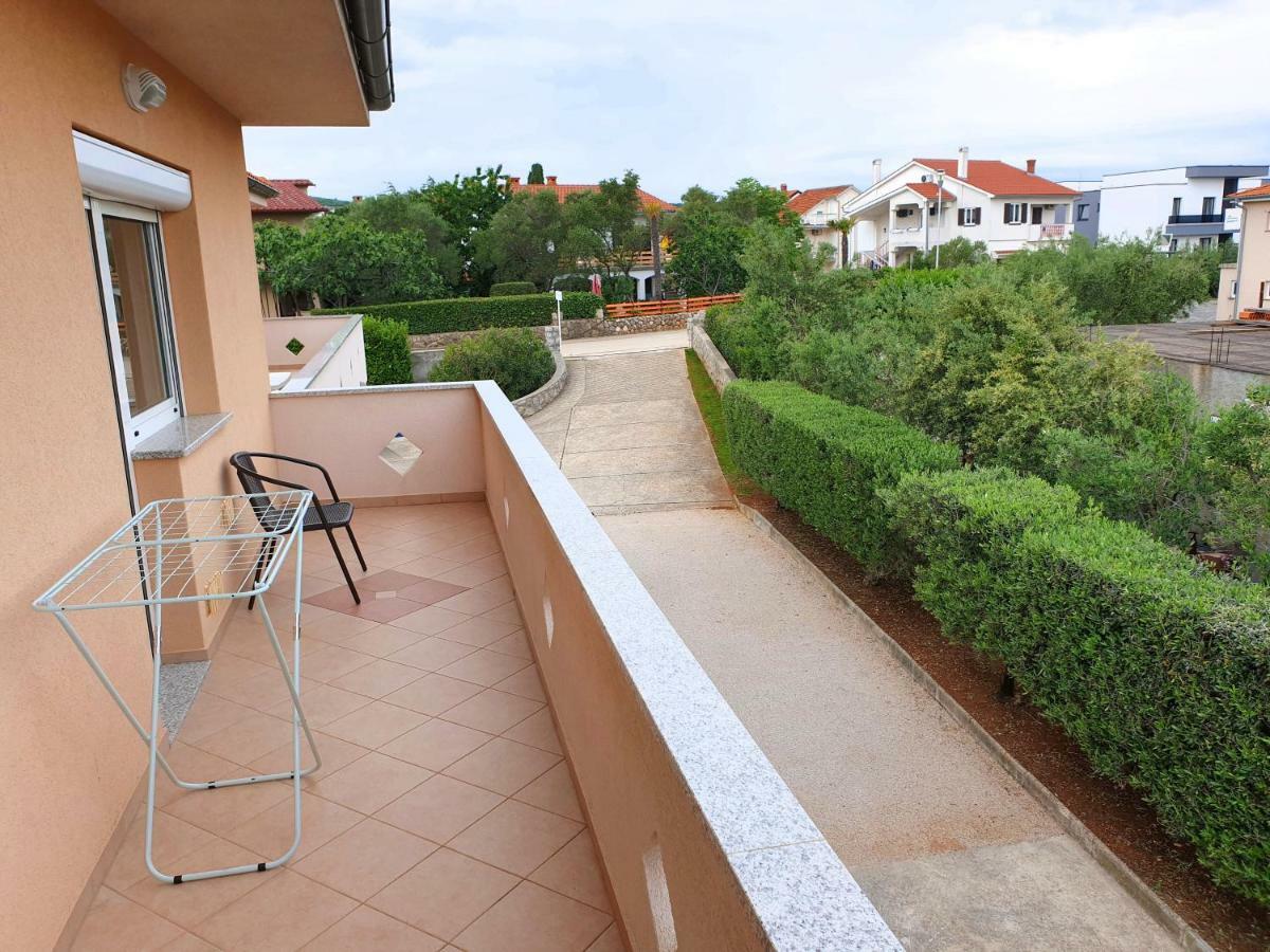 Apartments Elvira คิร์ก ภายนอก รูปภาพ